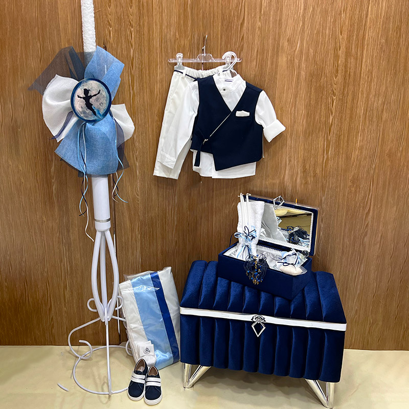 Ολοκληρωμένο πακέτο βάπτισης Guy Laroche “Πήτερ Παν” 410€