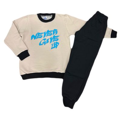 Σετ φόρμα never give up εκρού/μαύρο