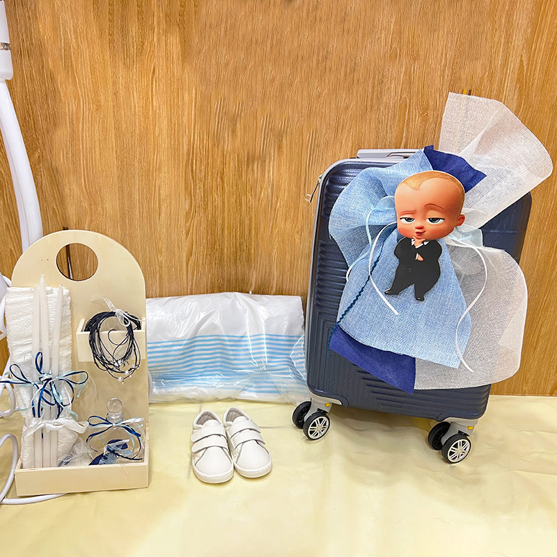 Ολοκληρωμένο πακέτο βάπτισης Guy Laroche “baby boss” 320€ - Image 2