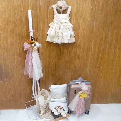Ολοκληρωμένο πακέτο βάπτισης Guy Laroche “κορώνα” 260€